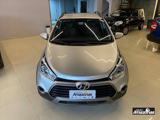 HYUNDAI HB20X 1.6 16V PREMIUM FLEX 4P AUTOMÁTICO HYUNDAI HB20X 1.6 16V PREMIUM FLEX 4P AUTOMÁTICO